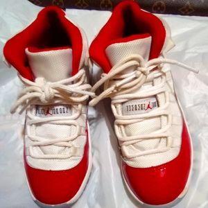Kids Jordan tennis shoes